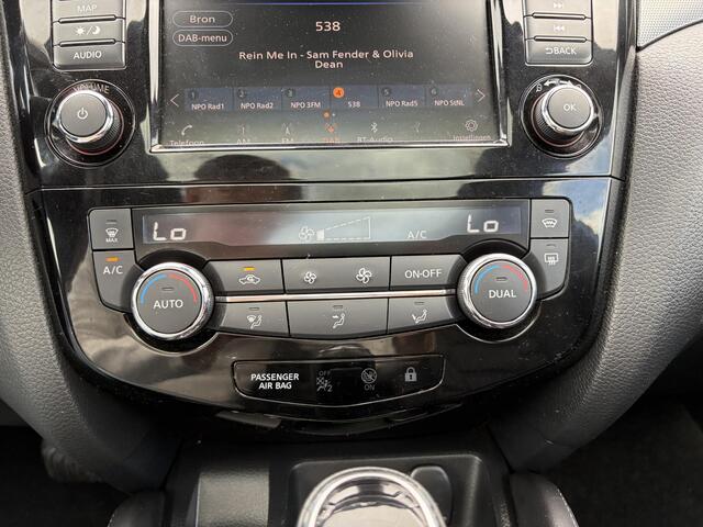 Nissan QASHQAI 1.3 DIG-T Tekna + / Trekhaak ( 1500 kg ) / Apple Carplay/Android Auto / Panoramadak / Voorstoelen verwarmd /