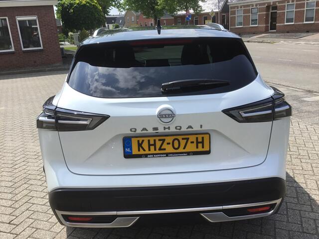 Nissan QASHQAI 1.3 MHEV 158 Xtronic Business Executive Design Pack Electr.A.Klep
