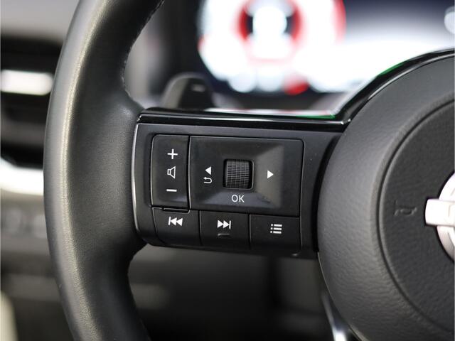 Nissan QASHQAI 1.3 MHEV Xtronic N-Connecta | Stuur en Stoelverwarming | Apple Carplay & Android Auto | Parelmoer Lak | 360 Camera | 19 Inch velgen