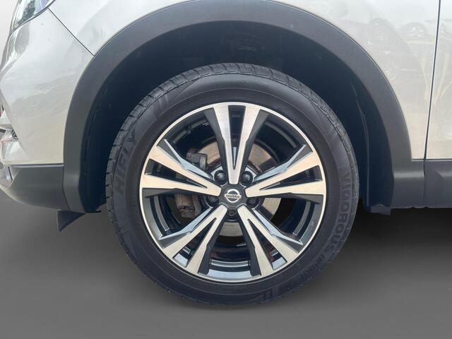 Nissan QASHQAI 1.2 N-Connecta | Navi | Climate | Cruise | Panodak | Trekhaak |