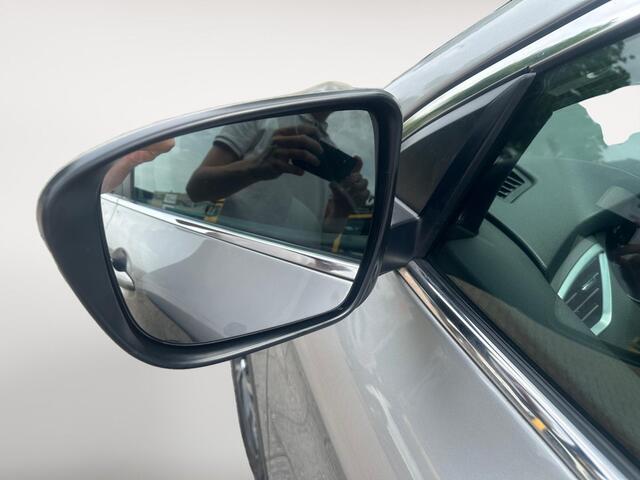 Nissan QASHQAI 1.2 N-Connecta | Navi | Climate | Cruise | Panodak | Trekhaak |