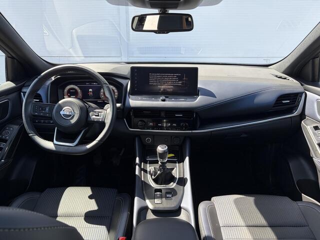 Nissan QASHQAI 1.3 MHEV Tekna / Trekhaak ( 1400 kg ) / Panoramadak / Airco (automatisch) /