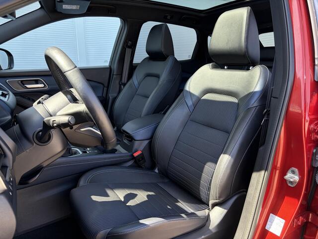 Nissan QASHQAI 1.3 MHEV Tekna / Trekhaak ( 1400 kg ) / Panoramadak / Airco (automatisch) /