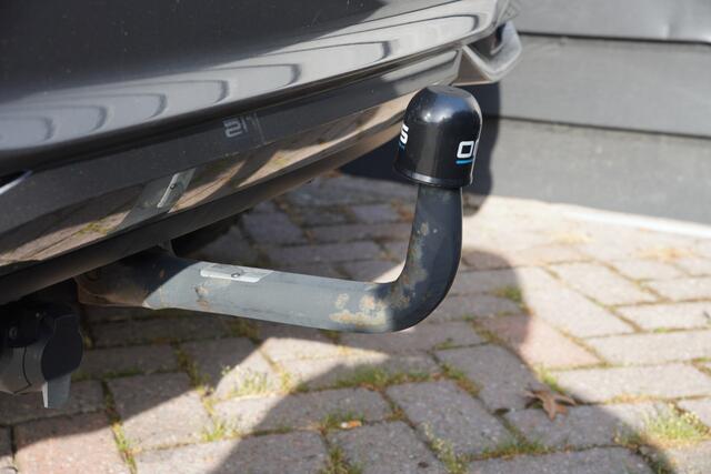 Nissan QASHQAI 1.3 DIG-T Tekna + - PANODAK - TREKHAAK - LEDER - BOSE - 360 CAMERA - KEYLESS -