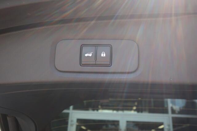 Nissan QASHQAI 1.5 MHEV, Panoramadak, Elektrische stoel, Stoel- en Stuurverwarming etc.