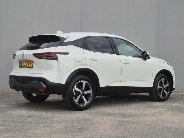 Nissan QASHQAI 1.3 MHEV Xtronic Tekna / Cold Pack & Design Pack / Trekgewicht 1800 kg / Head Up Display / Panoramadak / Stuur- Stoel & Voorruit verwarming / Rondomzicht camera / Adaptief cruise control / Elektrische achterklep / Apple Carplay Android Auto /