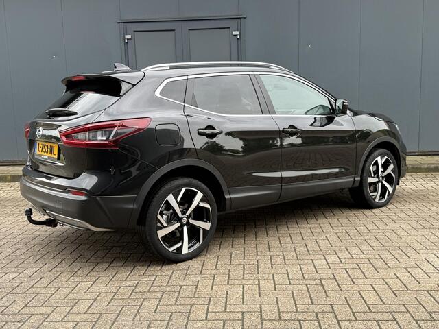 Nissan QASHQAI 1.3 DIG-T Premium Edition / Automaat / Trekhaak / Panoramadak / Leder / Climate Control / Stoelverwarming / Keyless Entry&Go / NAP
