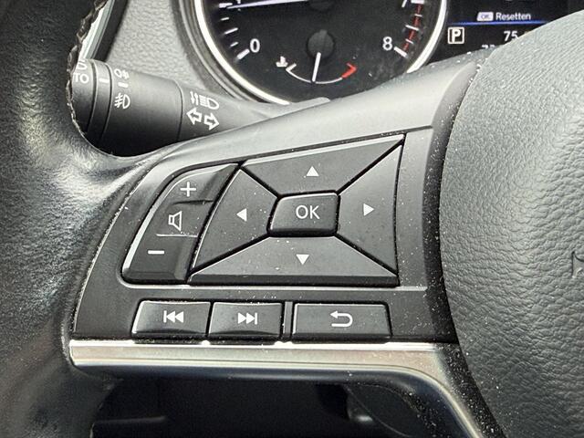 Nissan QASHQAI 1.3 DIG-T Premium Edition / Automaat / Trekhaak / Panoramadak / Leder / Climate Control / Stoelverwarming / Keyless Entry&Go / NAP