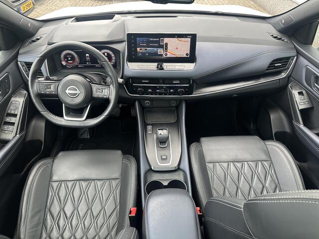 Nissan QASHQAI 1.3 MHEV Xtronic Tekna Plus / Panoramadak / BOSE / ACC / Luxe Lederen Bekleding / Stoel & Stuurwiel Verwarming / Elektr. Stoelen / Elektr. Achterklep / Memory Stoelen /