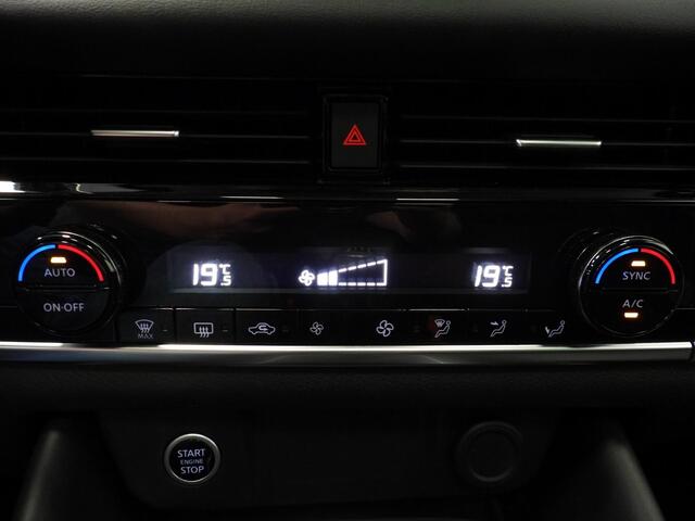 Nissan QASHQAI 1.3 MHEV N-Connecta Design NAVI/PANODAK/360CAM/LED/18"LMV!