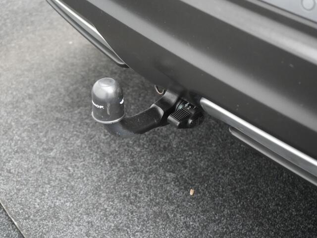 Nissan QASHQAI 1.3 DIG-T N-Connecta 160pk | Trekhaak Afn. | Panodak | 360 Camera | Stoelverwarming | Keyless | Apple Carplay | Navigatie | Cruise Control |