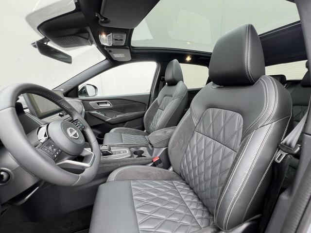 Nissan QASHQAI 1.3 MHEV Xtronic Tekna Plus / Fabrieksgarantie tot 10-2028 / Panorama dak / HUD / BOSE audio / Leder / Stuur- en stoelverwarming / 1.800 kg trekgewicht / Navigatie / Apple Carplay Android / 20" LM wielen & All Season banden /