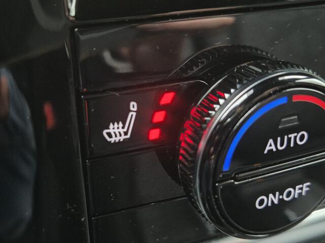 Nissan QASHQAI 1.3 MHEV Xtronic Tekna / ¤5.000,- Nissan Voorraadvoordeel / Nieuw uit Voorraad Leverbaar / Cold pack / HUD / Elektrische achterklep / Stuur-,Stoel en Voorruitverwarming /