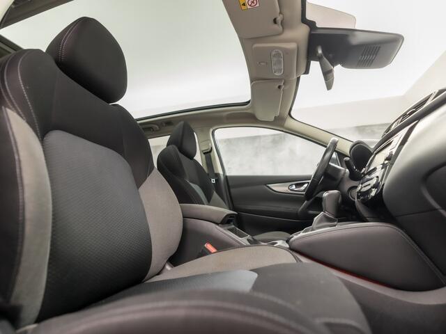 Nissan QASHQAI 1.2 N-Connecta Sport Automaat (PANORAMADAK, NAVIGATIE, 360 CAMERA, GETINT GLAS, SPORTSTOELEN, CRUISE, NIEUWE APK, NIEUWSTAAT)