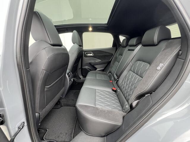 Nissan QASHQAI 1.3 MHEV Xtronic Tekna Plus / Panoramadak / Fabrieksgarantie tot 1-2028 / HUD / BOSE / ACC / Luxe Lederen Bekleding / StoelMassage / Stoel & Stuurwiel Verwarming / Elektr. Stoelen / Elektr. Achterklep / Memory Stoelen / All Season Banden /