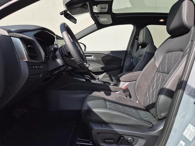 Nissan QASHQAI 1.3 MHEV Xtronic Tekna Plus / Panoramadak / Fabrieksgarantie tot 9-2028 / HUD / BOSE / ACC / Luxe Lederen Bekleding / StoelMassage / Stoel & Stuurwiel Verwarming / Elektr. Stoelen / Elektr. Achterklep / Memory Stoelen / All Season Banden /