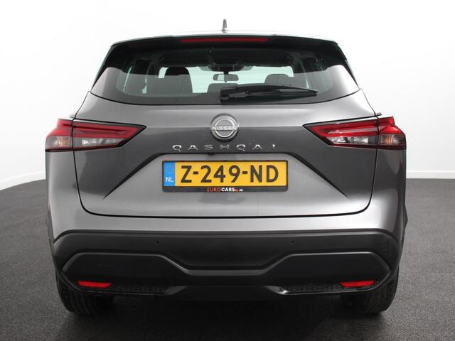 Nissan QASHQAI 1.3 MHEV 158pk Automaat Xtronic Acenta Navigatie Apple Carplay/Andoid Auto Parkeersensor achter Camera Adaptive Cruise Control Blind Spot Assist Stuur- en stoelverwarming Ledverlichting Climate control