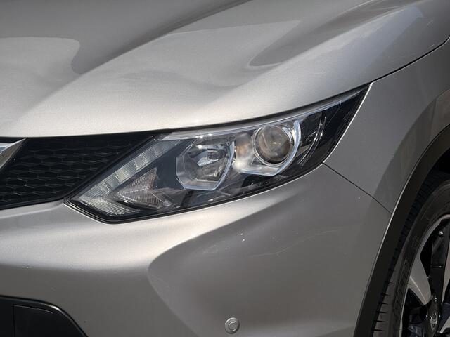 Nissan QASHQAI 1.2 N-Connecta Panodak / Navi / 360* Camera / Lm Velgen / Trekhaak