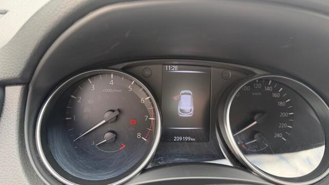 Nissan QASHQAI 1.6 Tekna +