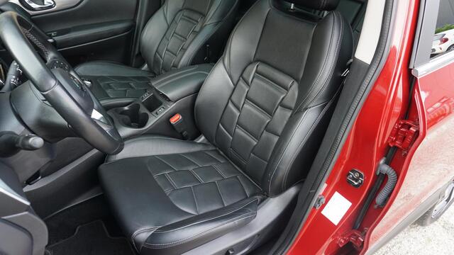 Nissan QASHQAI 1.3 DIG-T 140pk Premium Edition Pano.Dak Nappa-Leder 360-View Trekhaak 19inch LM *1e Eigenaar* 77279km!