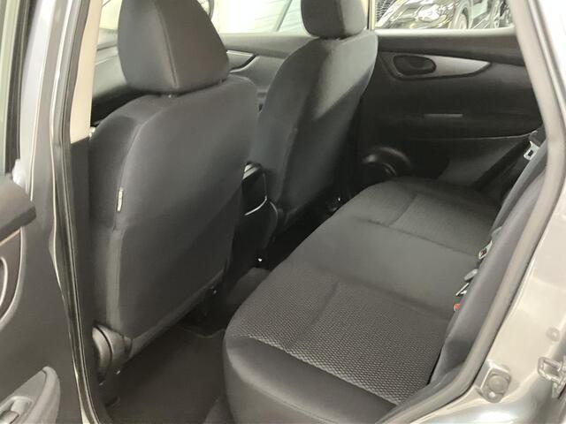 Nissan QASHQAI 1.2 Visia / NL Auto / 2e Eigenaar / Dealer Onderhouden / Trekhaak / Airco / Cruise Control / Bluetooth / Lichtmetalen Velgen /