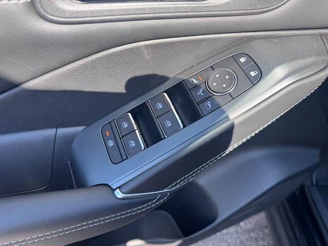 Nissan QASHQAI 1.3 MHEV Xtronic N-Connecta