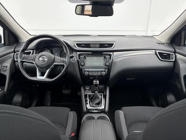 Nissan QASHQAI 1.3 DIG-T N-Connecta / Trekhaak ( 1500 kg ) / Panoramadak / Airco (automatisch) / Apple Carplay/Android Auto /