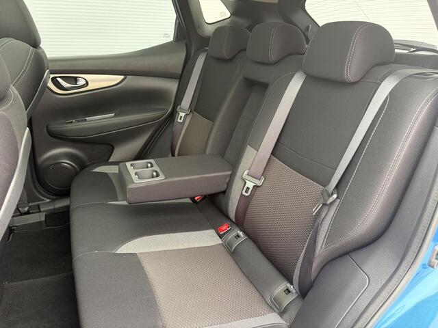 Nissan QASHQAI 1.3 DIG-T N-Connecta / Trekhaak ( 1500 kg ) / Panoramadak / Airco (automatisch) / Apple Carplay/Android Auto /