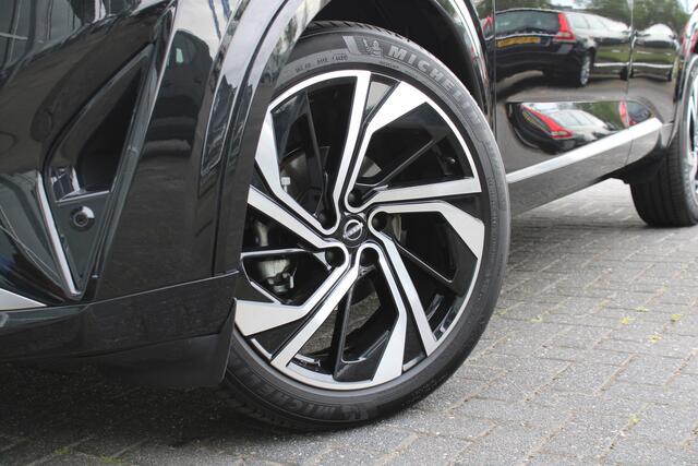 Nissan QASHQAI 1.3 MHEV Xtronic Tekna Plus | 1.800KG | Head-UP | Massagestoelen | Panoramadak | Adapt. Cruise | Dodehoekdetectie |