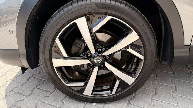 Nissan QASHQAI 1.2 Tekna +