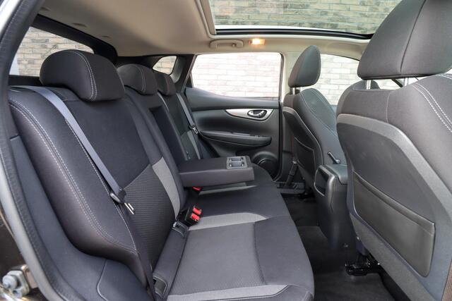 Nissan QASHQAI 1.3 DIG-T N-Connecta | Trekhaak | Panoramadak | Rijklaarprijs - incl.garantie