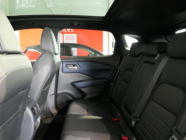 Nissan QASHQAI 1.3 MHEV Xtronic Tekna Panoramadak - Allseasons - Dakrails - Trekhaak! - Headup display