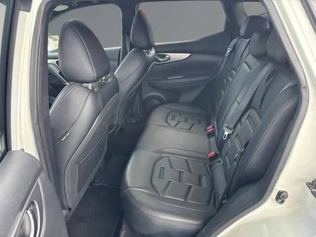 Nissan QASHQAI 1.2 Tekna + Automaat / Navi / Panorama / Leder / Trekhaak / 360 Camera