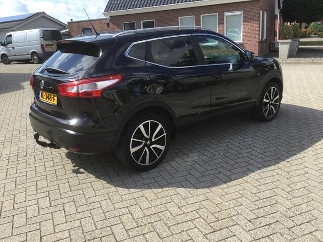 Nissan QASHQAI 1.2 DIG-T Tekna+Panodak