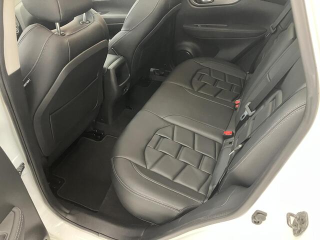 Nissan QASHQAI 1.3 DIG-T Premium Edition / Lederen Bekleding / Navigatie / Panoramadak / Stoelverwarming / Cruise Control / Climate Control /
