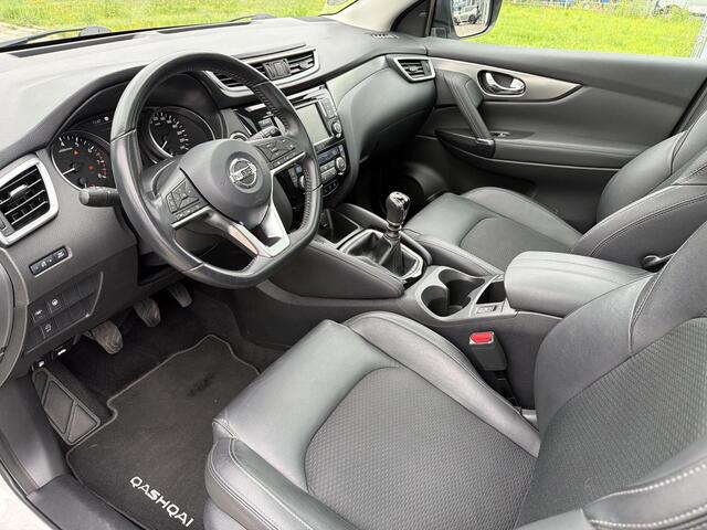 Nissan QASHQAI 1.3 DIG-T Tekna | Airco | Trekhaak | Camera | Panoramadak |