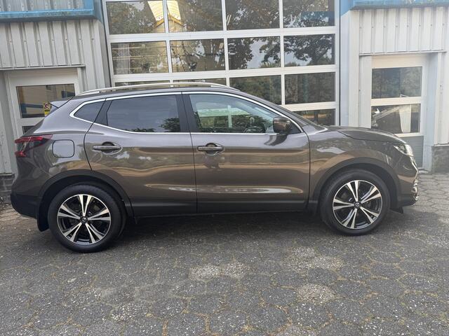 Nissan QASHQAI 1.3 DIG-T Tekna / Panoramadak