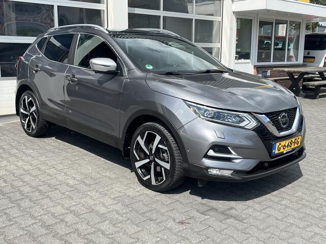 Nissan QASHQAI 1.3 DIG-T Tekna Airco Cruise controle Lederbekleding Navigatiesysteem 360°camera Panoramadak Trekhaak 1300kg trekgewicht Stuurwielbediening Stoelverwarming