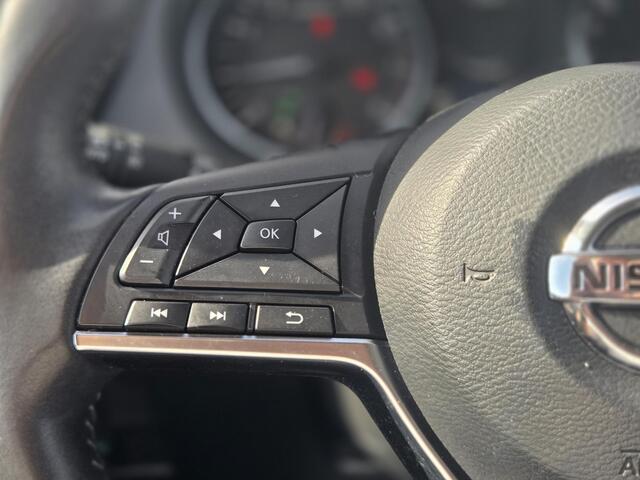 Nissan QASHQAI 1.3 DIG-T N-Connecta / Panoramadak / Airco (automatisch) / Apple Carplay/Android Auto /