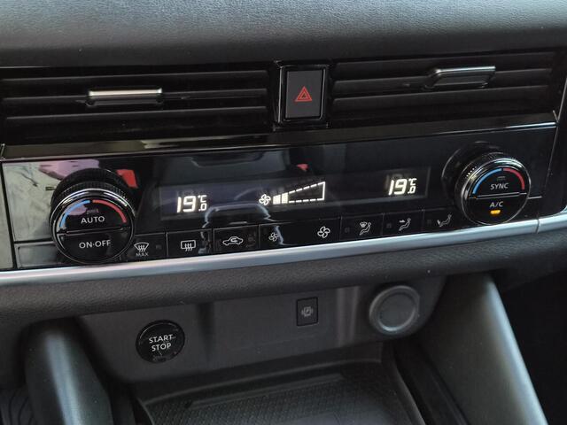 Nissan QASHQAI 1.5 e-Power N-Connecta / Adaptief cruise control / Keyless Entry/Start / Rondomzicht camera / Apple Carplay Android Auto / Draadloze telefoon lader / Parkeersensoren voor en achter / Climate control /