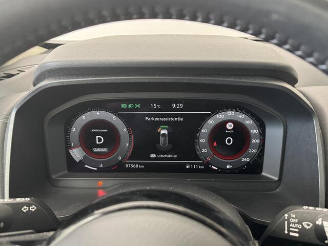Nissan QASHQAI 1.3 MHEV Xtronic Premiere Edition | Panoramadak | 360 Camera | Climate Control | Adaptive Cruise Control | Apple CarPlay / Android CarPaly | Trekhaak | Dodehoek |