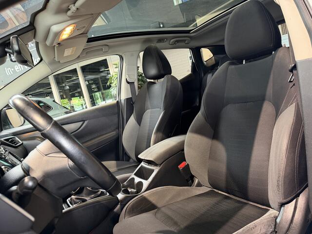 Nissan QASHQAI 1.2 N-Connecta Automaat Panorama navigatie lmv trekhaak