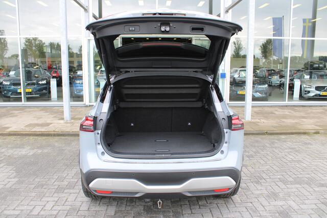 Nissan QASHQAI MHEV Xtronic Tekna Plus | 360 camera | Panorama dak | Trekhaak | Head up | Stoel stuur verwarming |
