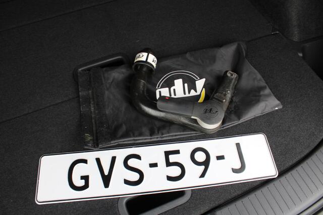 Nissan QASHQAI MHEV Xtronic Tekna Plus | 360 camera | Panorama dak | Trekhaak | Head up | Stoel stuur verwarming |