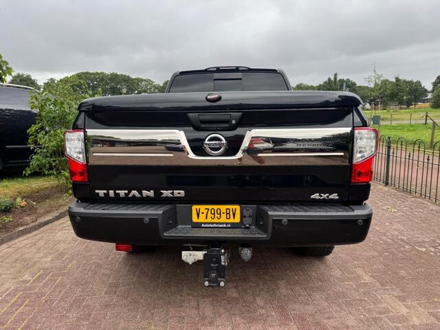 Nissan TITAN XD Platinum Reserve V8 Diesel Cummins Pick-UP