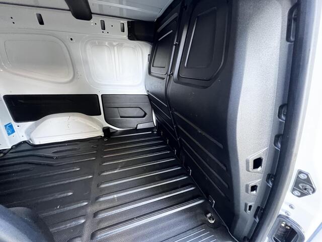 Nissan Townstar 1.3 N-Connecta L1 / Dealer onderhouden / Trekhaak 1500kg / Navigatie via Android Auto / Apple Carplay / Achteruitrijcamera /