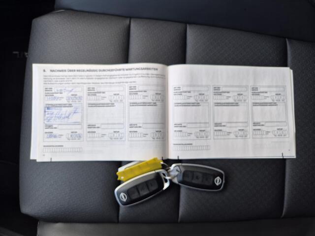 Nissan X-TRAIL 1.5 e-Power Tekna Automaat / HUD / Cold Pack / Sun-pakket / Glazen schuif- en kanteldak / Rondomzicht camera / Elektrische achterklep / Stuur-, Stoel en achterbankverwarming / Climate control / Adaptief CC / Keyless Entry/Start /