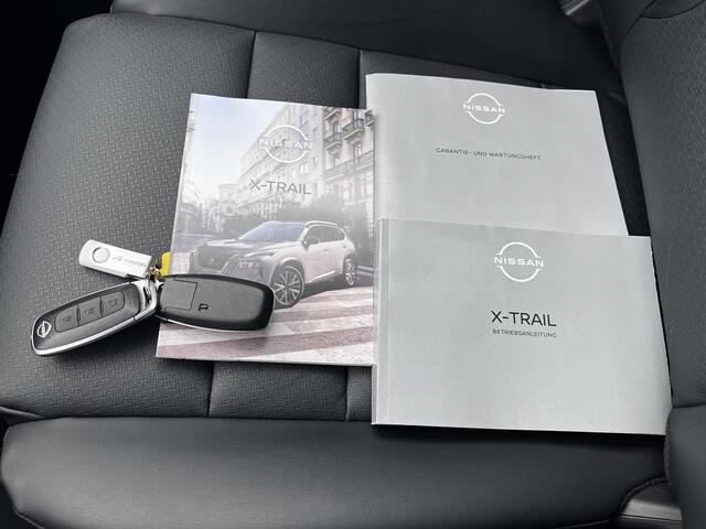 Nissan X-TRAIL 1.5 MHEV 163pk Tekna 5 zits Automaat / Trekgewicht 2000 Kg / HUD / Elektrische achterklep / Apple Carplay Android Auto / Stuur-, Stoel en achterbankverwarming / Adaptief CC / 360 ° camera / Voorruit verwarming /