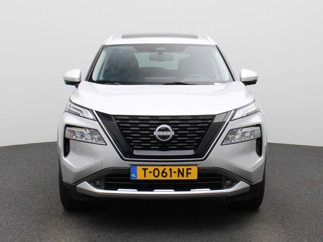 Nissan X-TRAIL 1.5 e-4orce Tekna 4WD 7 Persoons. 214PK | Afneembare Trekhaak | Glazen Schuif-Kanteldak | Stoel- & Stuurwielverwarming | 360-graden Camera | ProPilot | Achterbank Verwarmd | Lederen Bekleding | Memory Seats | Elektrische Achterklep