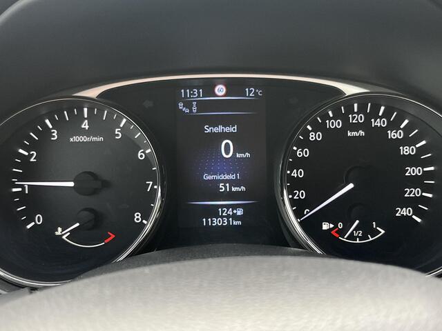 Nissan X-TRAIL 1.6 DIG-T Tekna / Afneembare Trekhaak (1800kg) / Elektrisch Glazen Schuif- en Kanteldak / Stoelverwarming / Rondzichtcamera / Cruise Control / Climate Control / Elektrische Stoelen / Elektrische Kofferbak / Verschuifbare Achterbank /